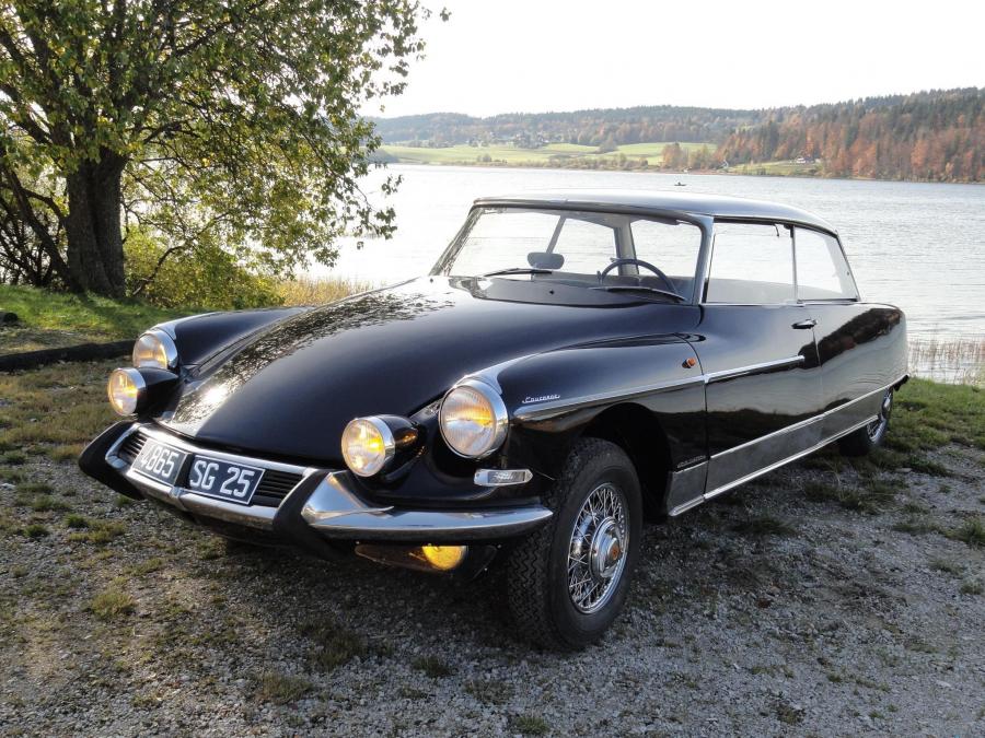  Citroen DS21 Concorde Coupe by Chapron 1965 года  (фото 1 из 4)